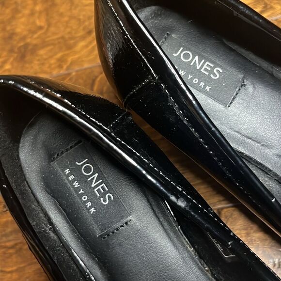 Jones New York black Cypress patent leather heeled loafers, size, 10 - Picture 6 of 7